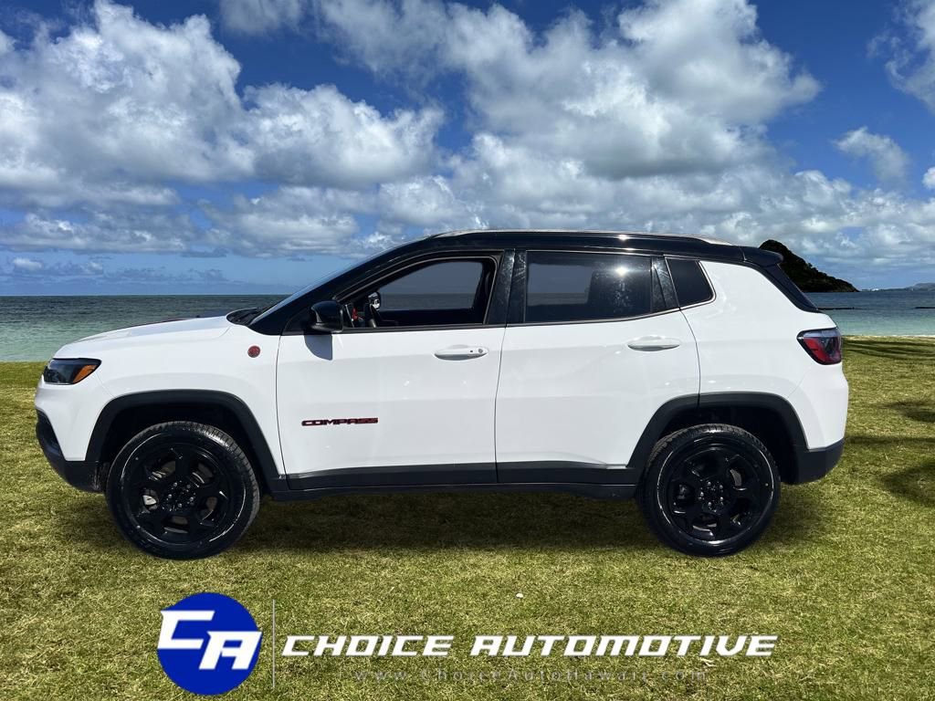 Used 2023 Jeep Compass Trailhawk image 5