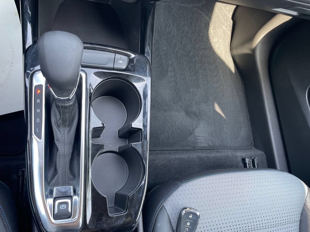 Used 2025 Chevrolet Trax LT FWD image 28