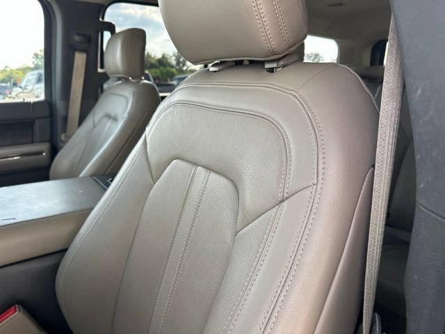 Used 2019 Ford Expedition Limited w/ Equipment Group 301A RWD image 16