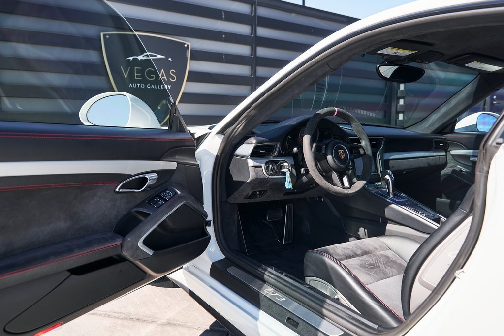 Used 2014 Porsche 911 GT3 image 25