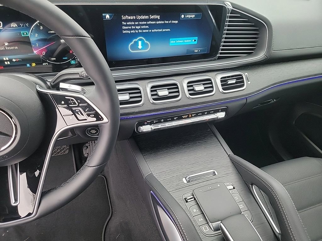New 2025 Mercedes-Benz GLS 450 4MATIC image 18