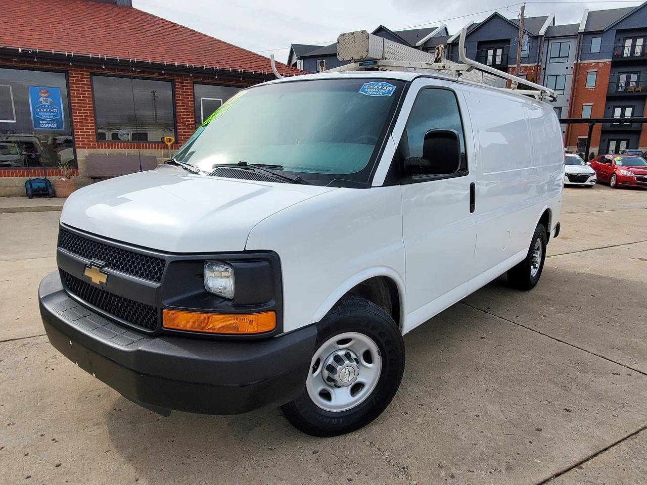 Used 2015 Chevrolet Express 2500 RWD image 3