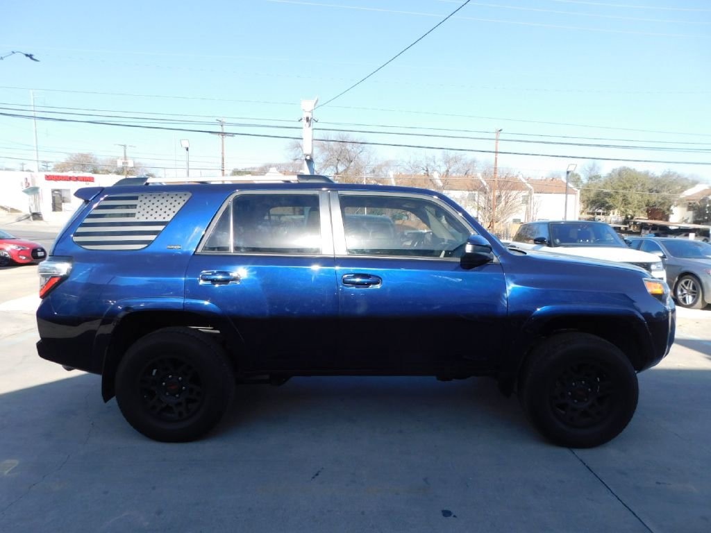 Used 2022 Toyota 4Runner SR5 image 8