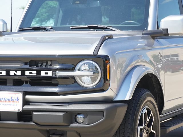 Used 2024 Ford Bronco Outer Banks AWD/4WD image 4