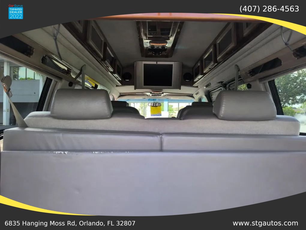 Used 2003 GMC Savana 3500 image 36