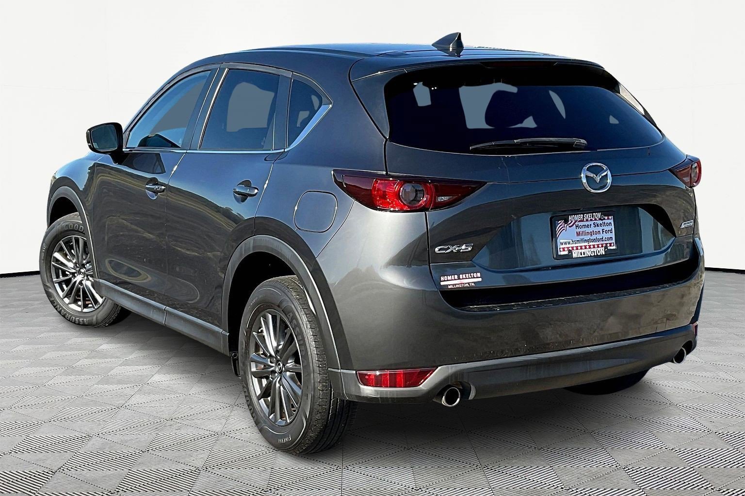 Used 2019 MAZDA CX-5 Touring image 10