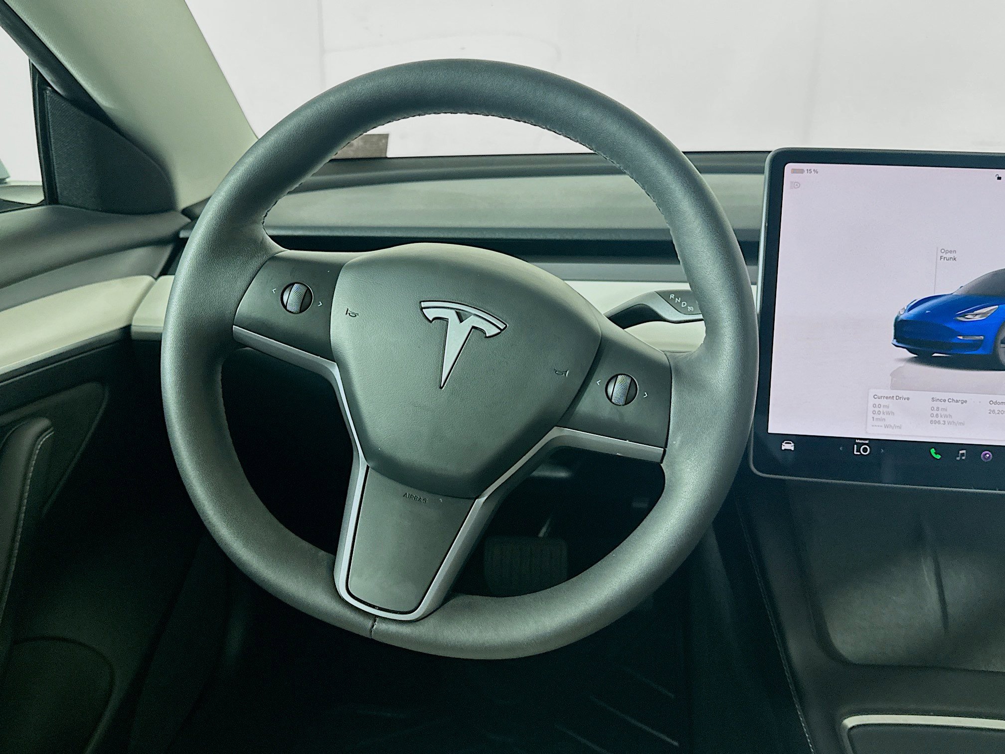 Used 2023 Tesla Model 3 Standard Range image 17
