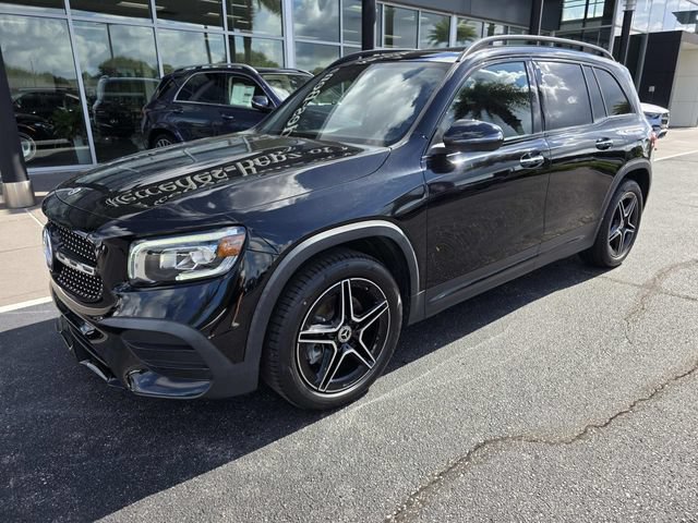 Certified 2023 Mercedes-Benz GLB 250 w/ AMG Line image 5