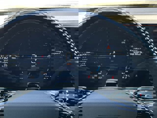 New 2026 Cadillac Vistiq Luxury image 16