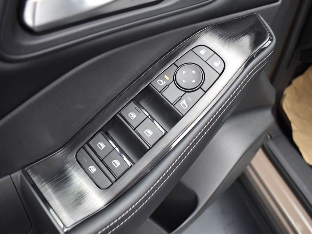 Certified 2025 Nissan Rogue SV w/ SV Premium Package image 5