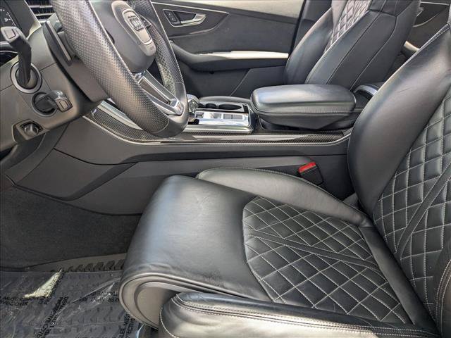 Used 2021 Audi SQ7 Premium Plus w/ Driver Assistance Package AWD/4WD image 16