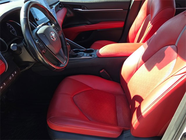 Used 2021 Toyota Camry XSE image 18