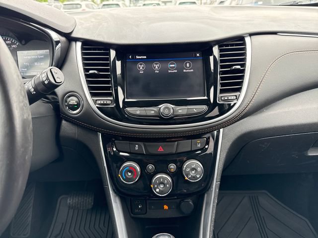 Used 2020 Chevrolet Trax Premier FWD image 22