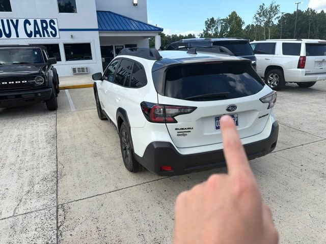 Used 2023 Subaru Outback Onyx Edition AWD/4WD image 12