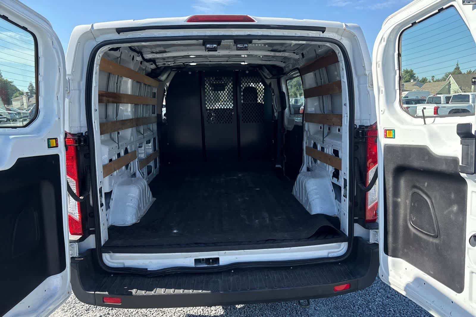 Used 2022 Ford Transit 250 Low Roof w/ Exterior Upgrade Package RWD image 17