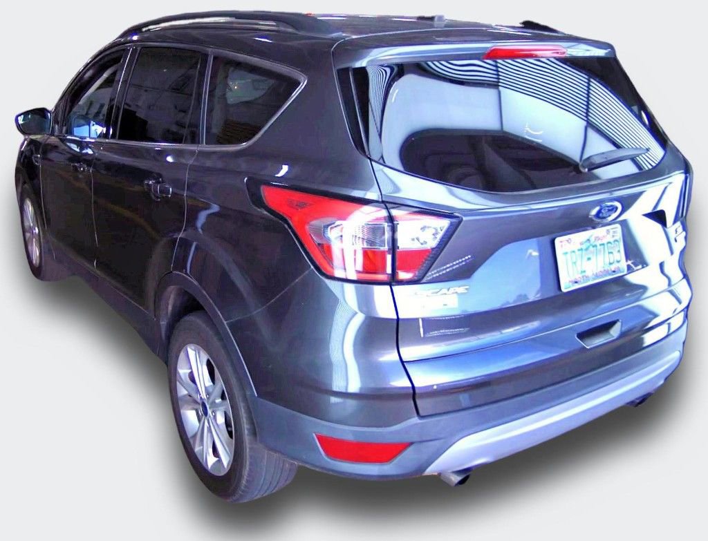 Used 2018 Ford Escape SE FWD image 4