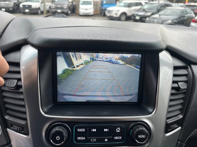 Used 2019 Chevrolet Suburban LT image 28