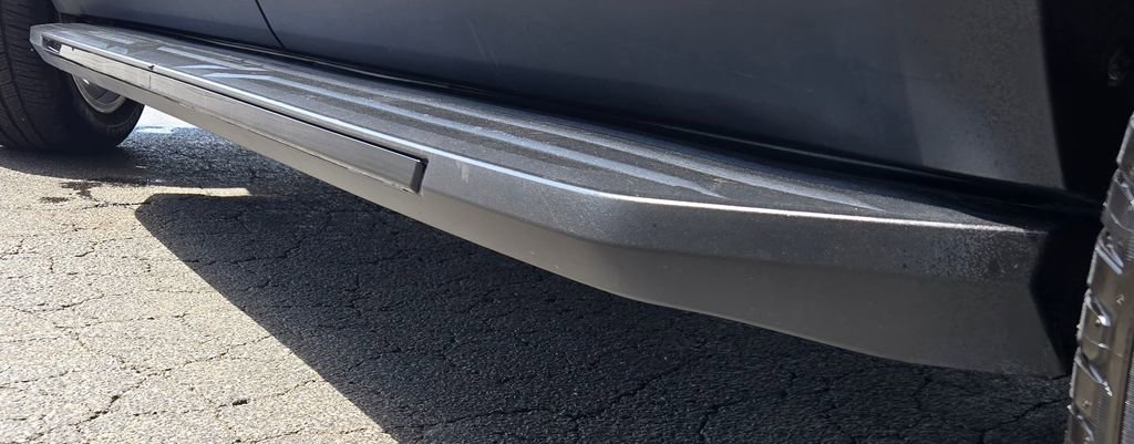 Used 2021 Cadillac Escalade ESV Premium Luxury image 4