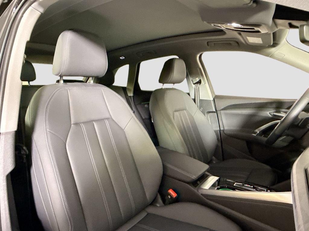Used 2025 Audi Q5 Premium w/ Convenience Package AWD/4WD image 18