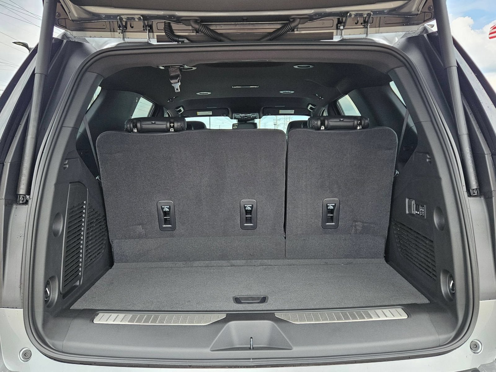 New 2026 GMC Yukon Denali AWD/4WD image 4