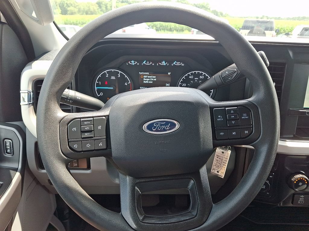 Used 2025 Ford F250 XLT AWD/4WD image 18