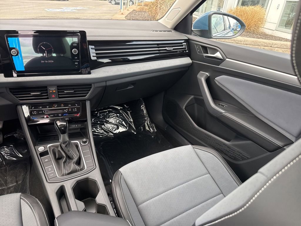 New 2026 Volkswagen Jetta SE FWD image 12