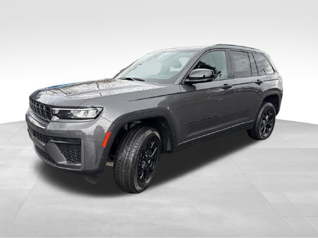 New 2026 Jeep Grand Cherokee Altitude AWD/4WD image 3