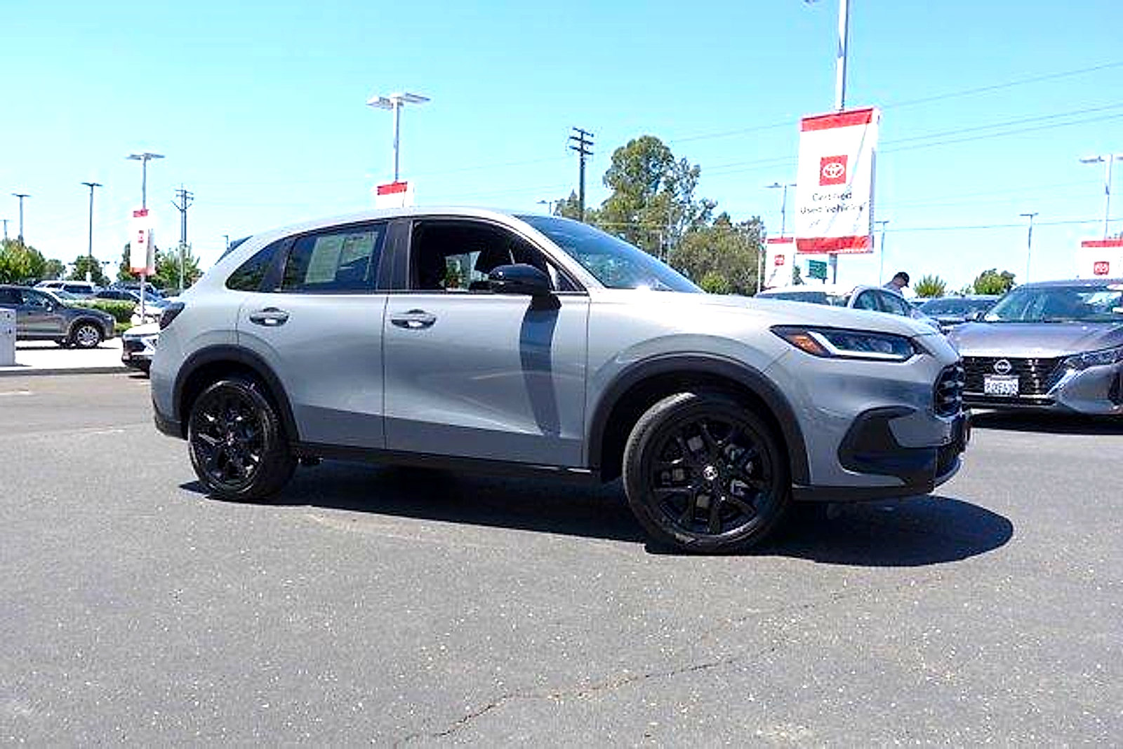 Used 2025 Honda HR-V Sport image 4