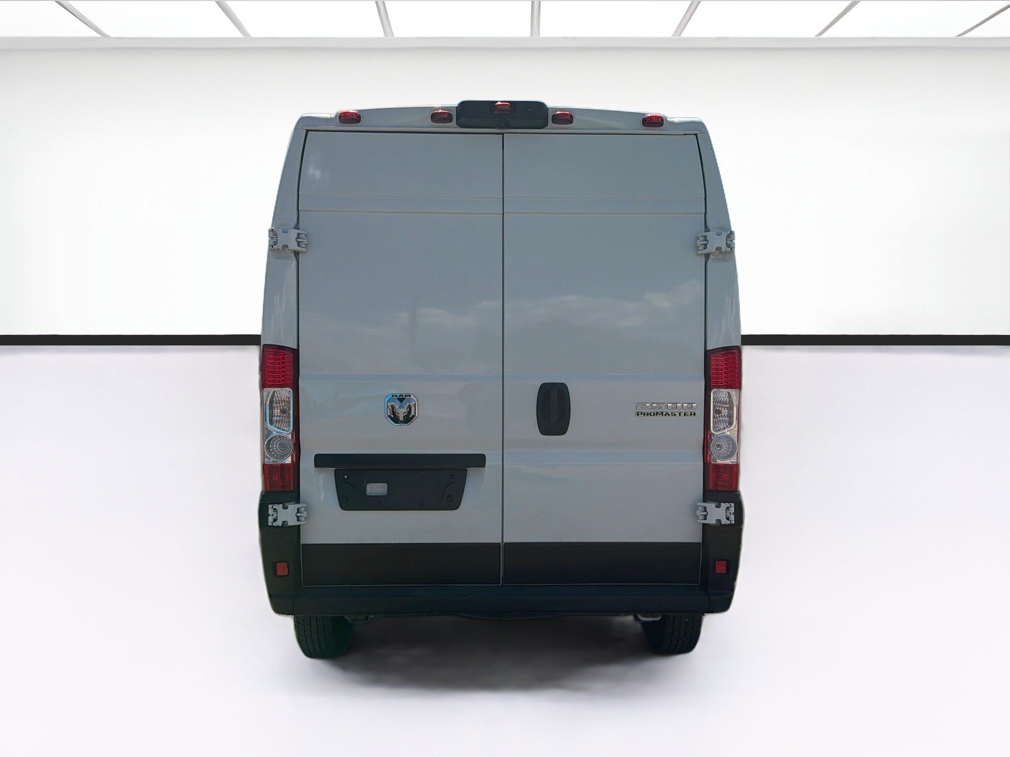 Used 2025 RAM ProMaster 2500 w/ Convenience Group FWD image 5