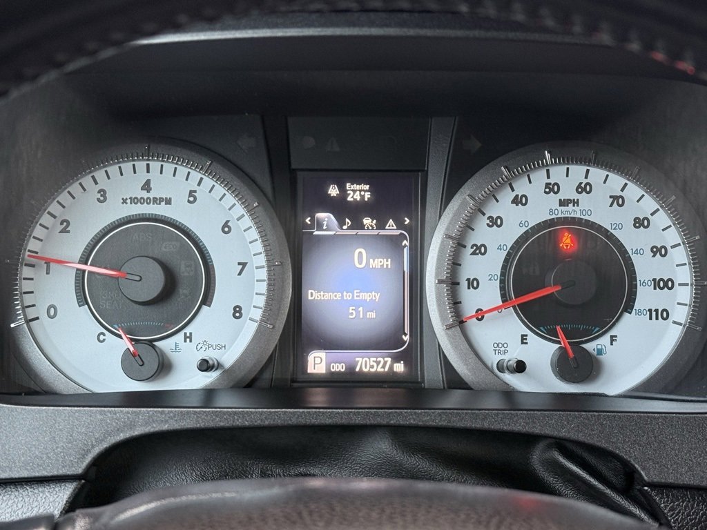 Used 2018 Toyota Sienna SE w/ Carpet Mat Package image 35