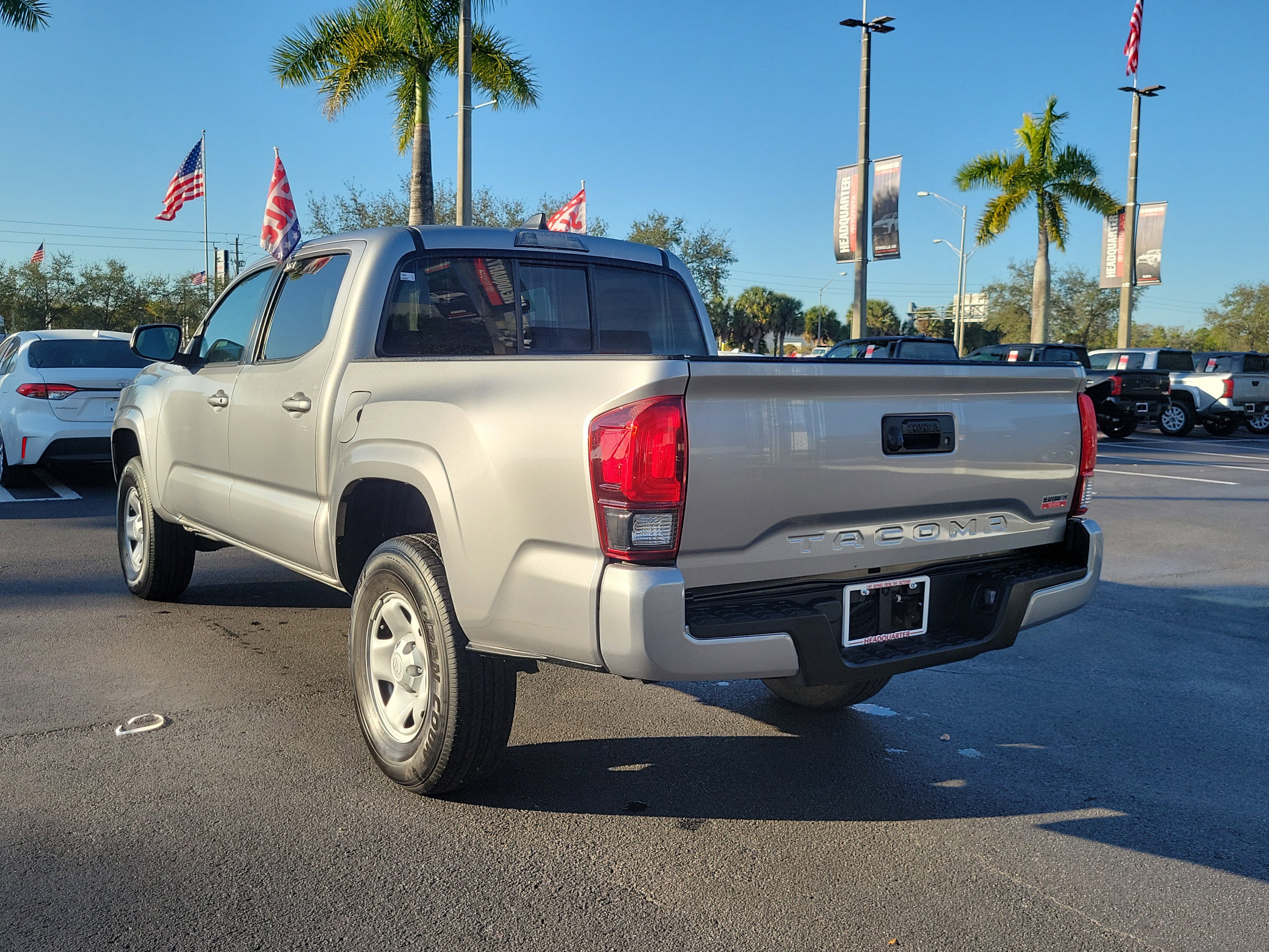 Used 2020 Toyota Tacoma SR image 9
