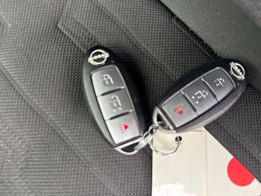 Used 2022 Nissan Frontier PRO-4X w/ Off-Road Protection Package image 31