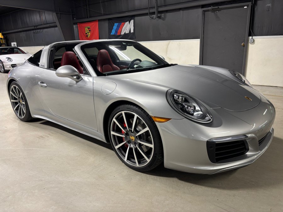 Used 2019 Porsche 911 Targa 4S AWD/4WD image 10