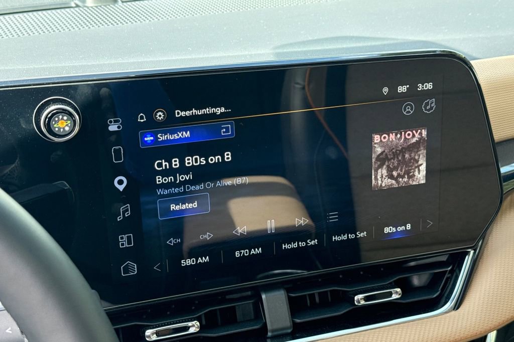 Used 2026 Chevrolet Equinox ACTIV w/ Convenience Package III AWD/4WD image 19