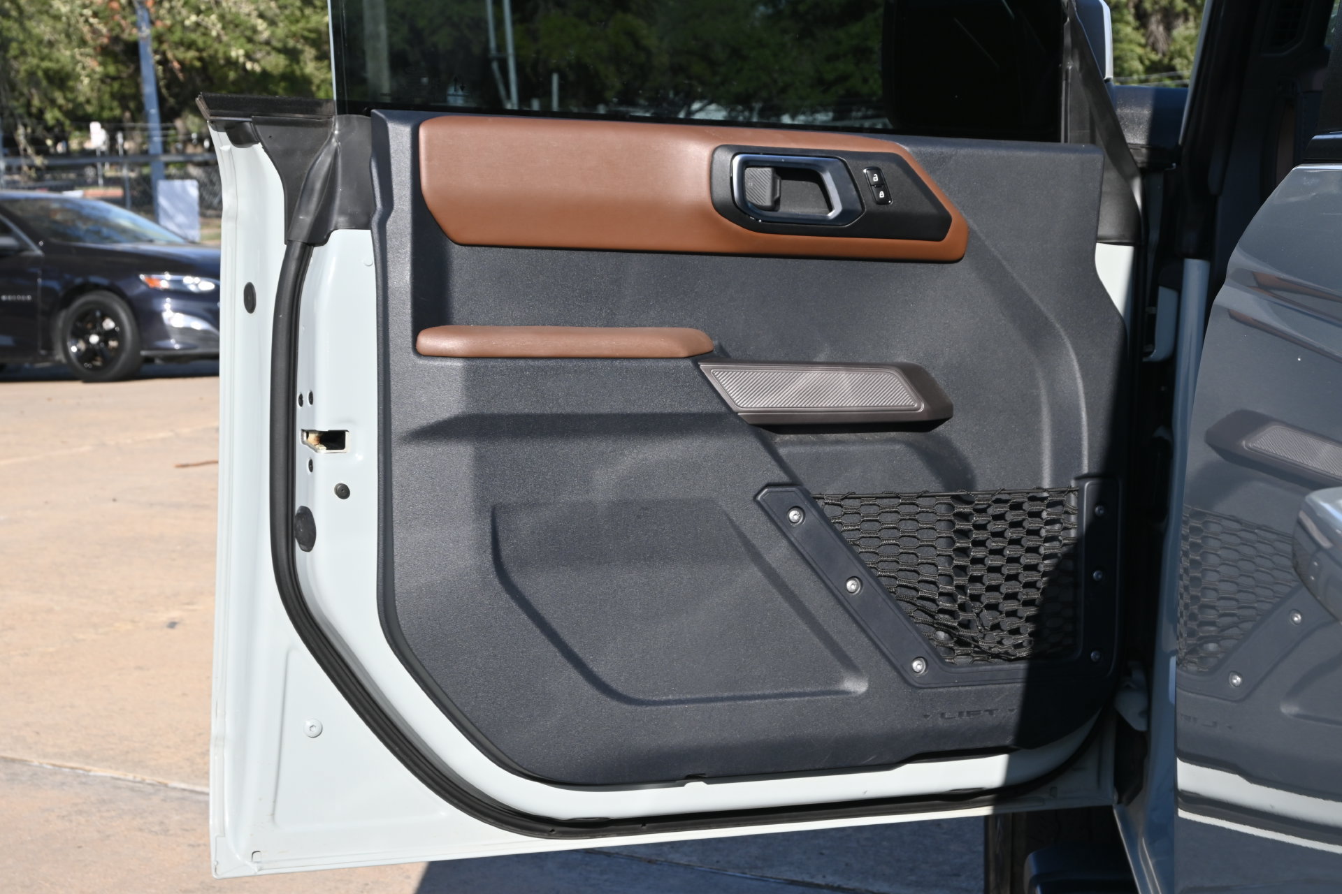 Used 2023 Ford Bronco Outer Banks AWD/4WD image 18