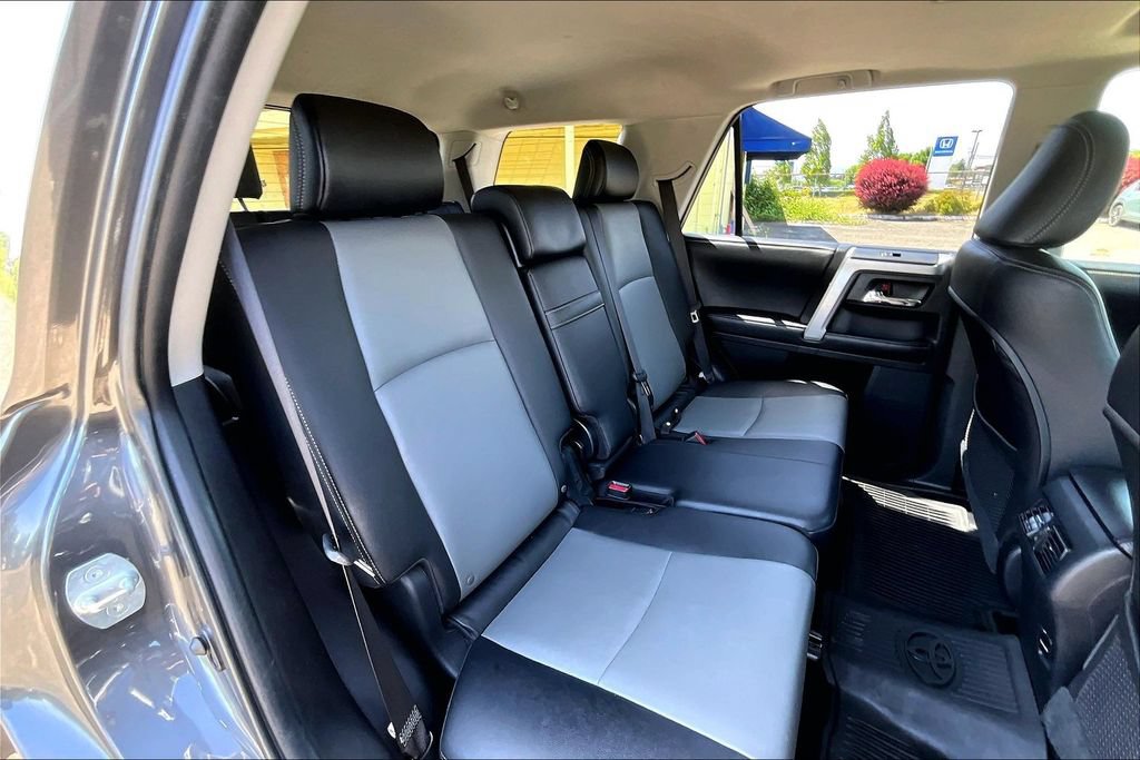 Used 2017 Toyota 4Runner SR5 Premium AWD/4WD image 20