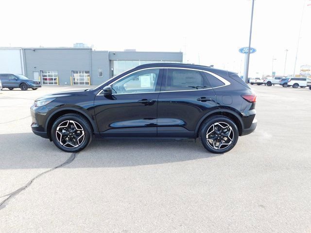 New 2026 Ford Escape Platinum w/ Premium Technology Package image 6