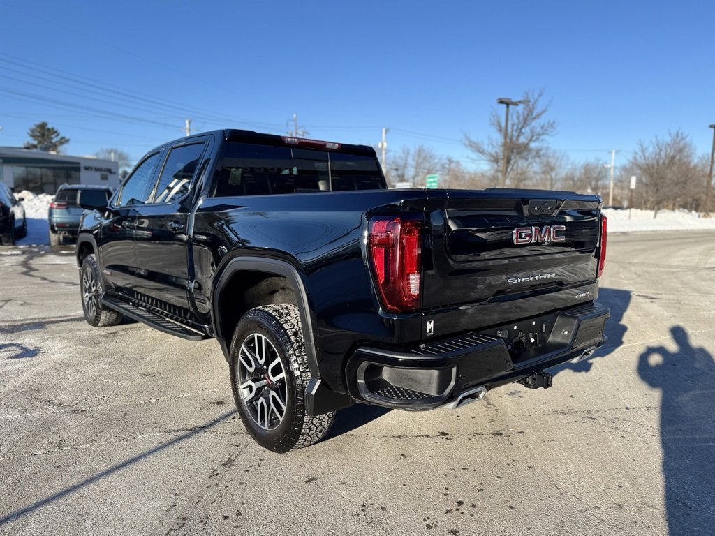 Used 2024 GMC Sierra 1500 AT4 w/ AT4 Premium Package image 4