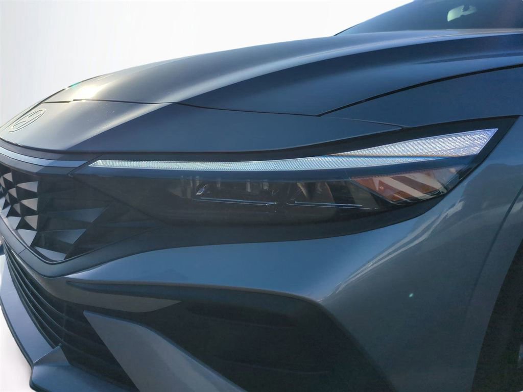 New 2026 Hyundai Elantra Sport FWD image 10