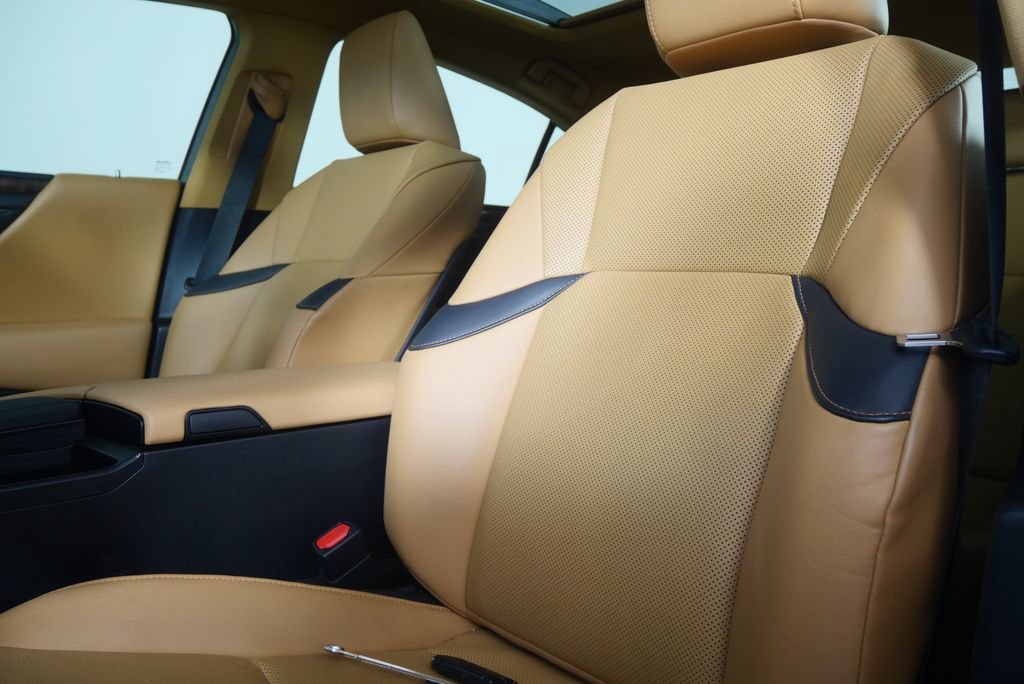 Used 2022 Lexus ES 350 w/ Premium Package FWD image 10