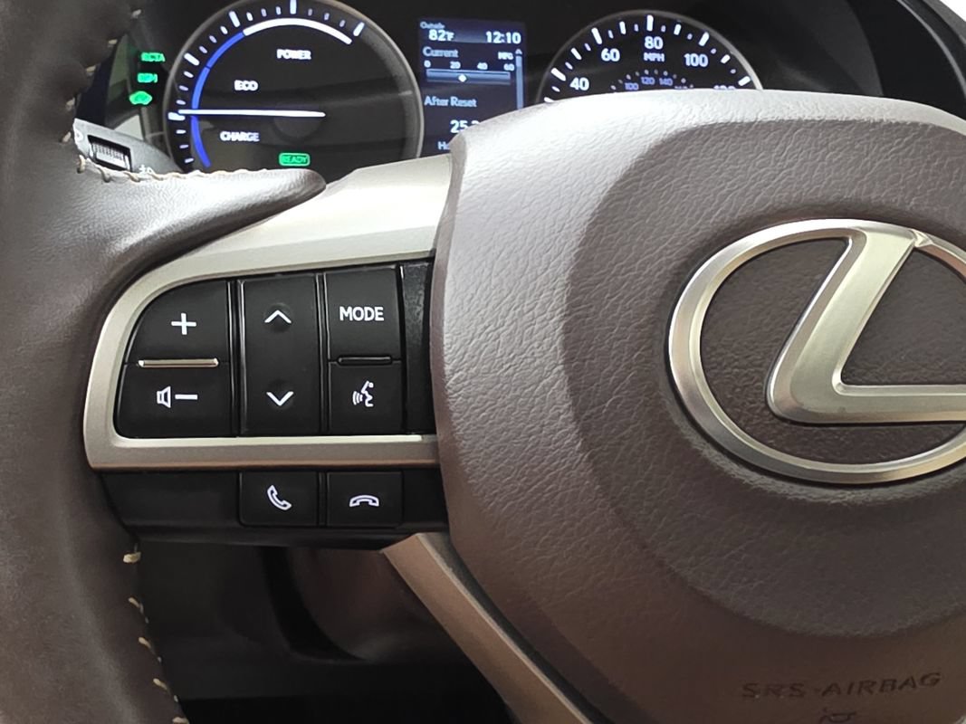 Used 2018 Lexus RX 450h AWD w/ Premium Package image 33