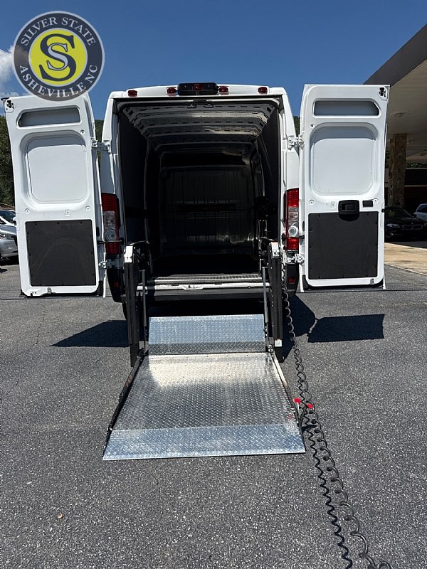 Used 2023 RAM ProMaster 2500 FWD image 18