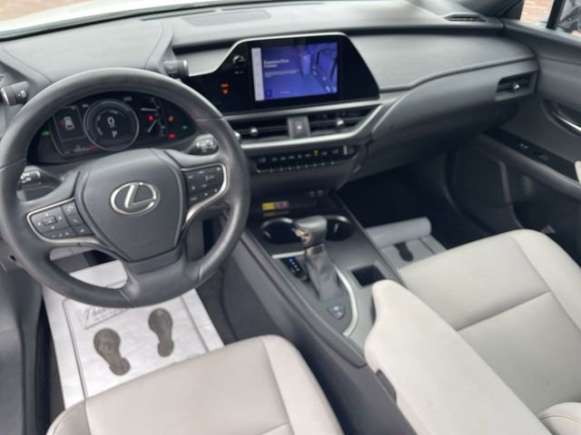 Used 2023 Lexus UX 250h F Sport w/ Accessory Package (Z1) image 15