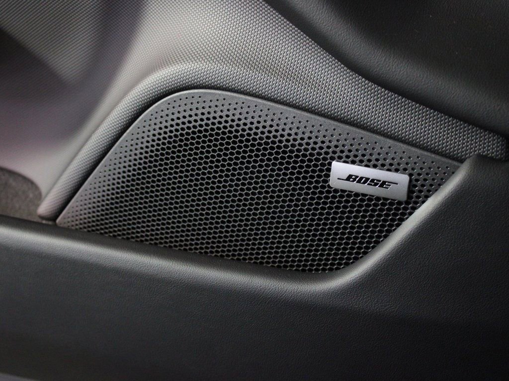 Certified 2025 Porsche Taycan image 17