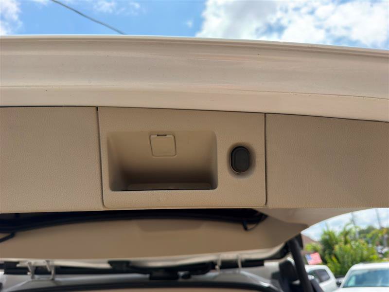 Used 2017 GMC Yukon Denali w/ Open Road Package AWD/4WD image 7