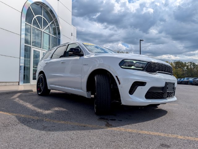Used 2025 Dodge Durango R/T AWD/4WD image 3