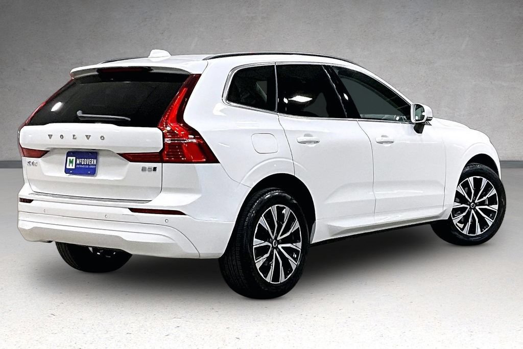 Certified 2023 Volvo XC60 B5 Core w/ Climate Package AWD/4WD image 6