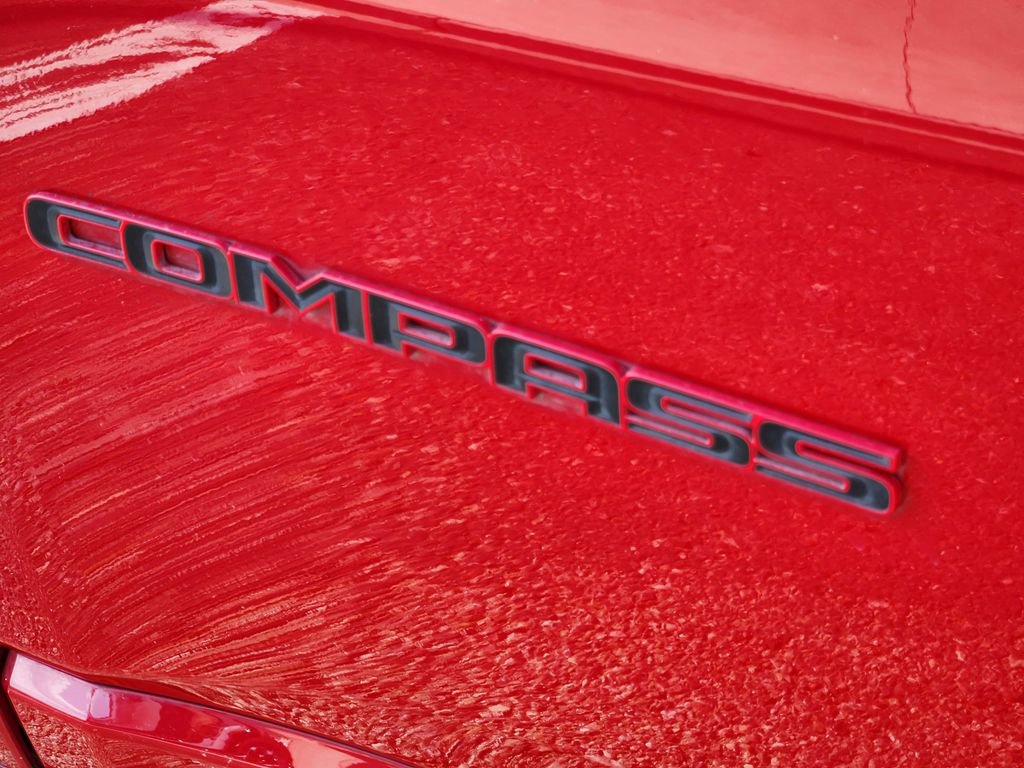 Used 2024 Jeep Compass Limited image 28