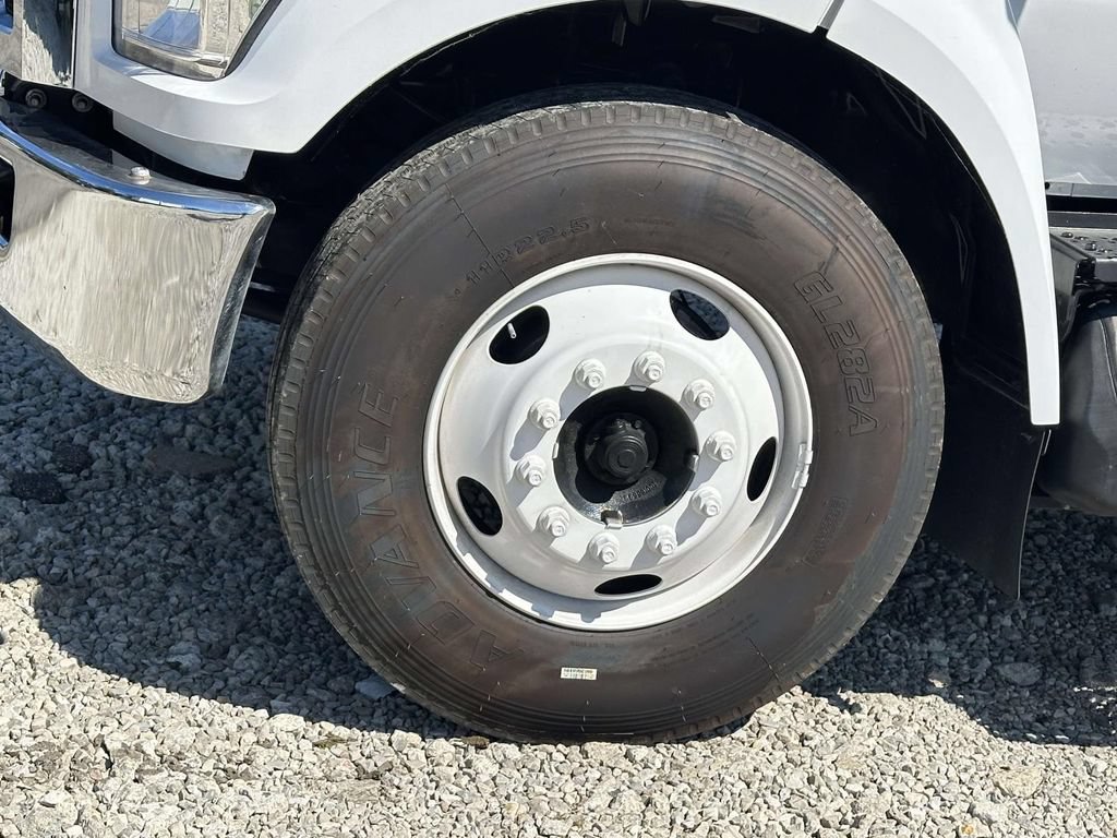 Used 2021 Ford F650 2WD Regular Cab Super Duty image 8