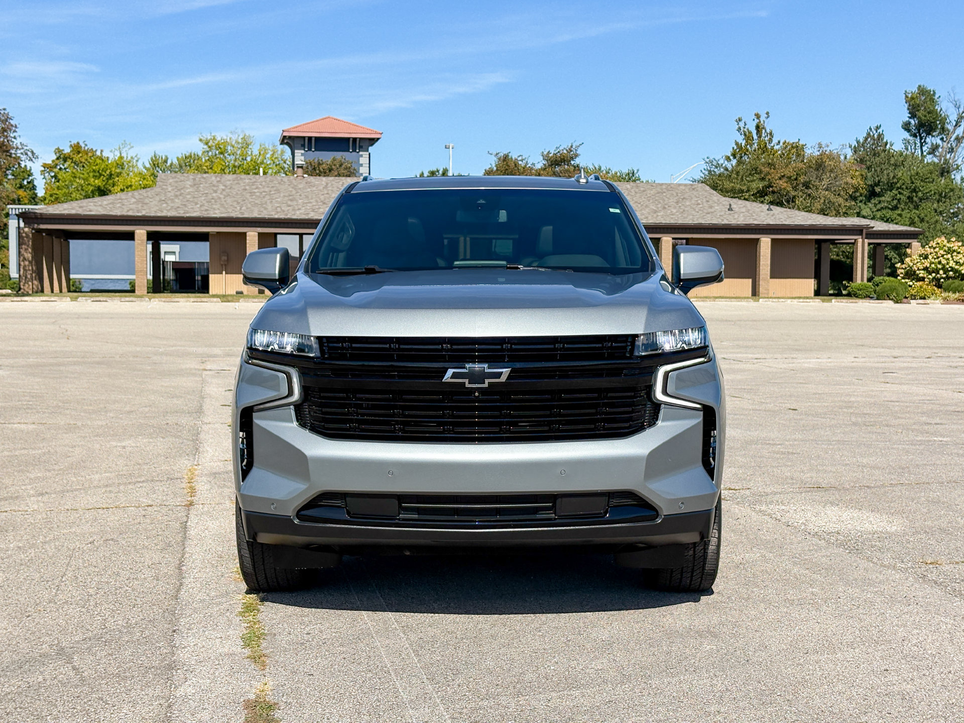 Used 2024 Chevrolet Tahoe RST w/ Luxury Package AWD/4WD image 3